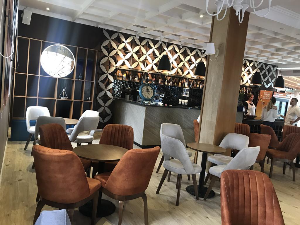 Hotel Jurgen Rinas Εξωτερικό φωτογραφία